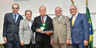 site Fernando Ferro Evandélio Morato João Machado de Souza Rômulo Sales de Andrade e Aldair Novato Silva
